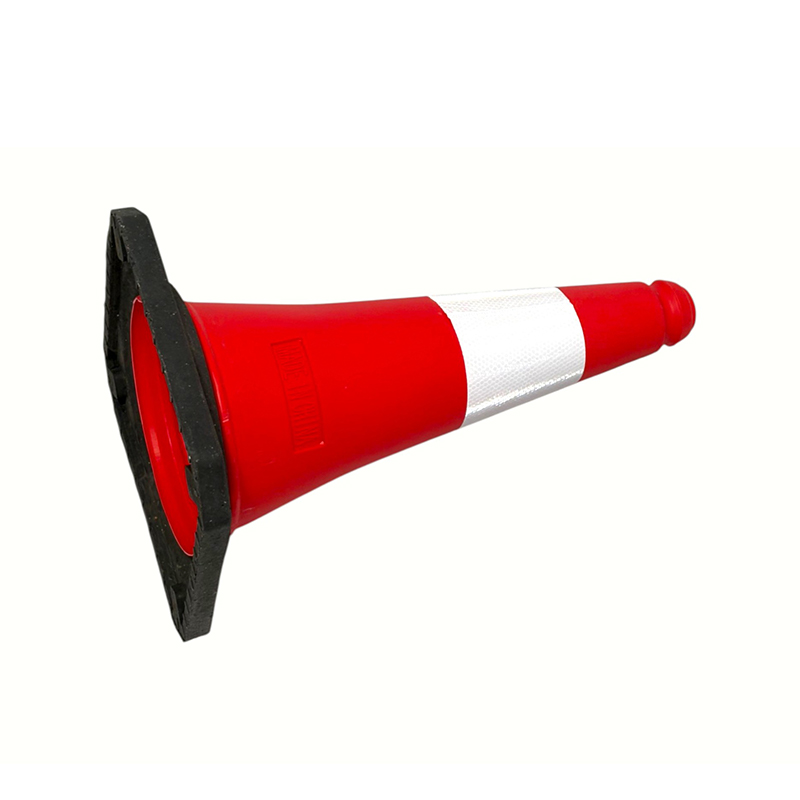 50/75/100cm Cón Sábháilteachta Tráchta Machnamhach Corpoideachais Ard-Infheictheachta le haghaidh Bainistíocht Bóthair